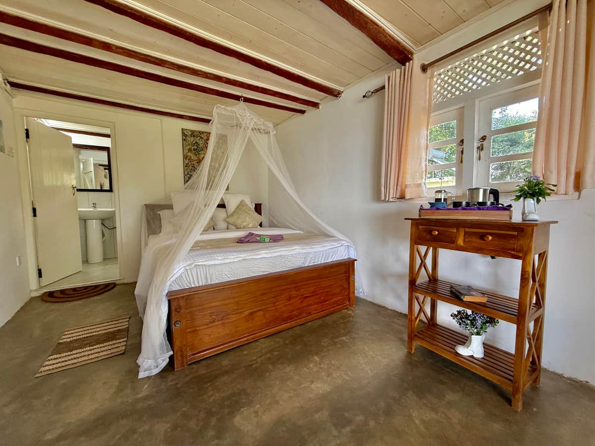 Room 15 at Welikande, in the Lake View house