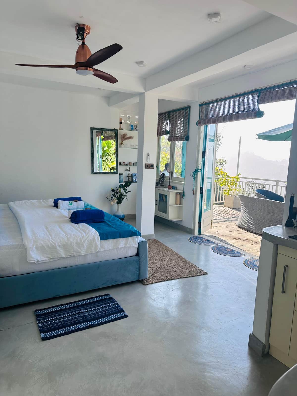 Room 18 at Welikande, in the Victoria Folly