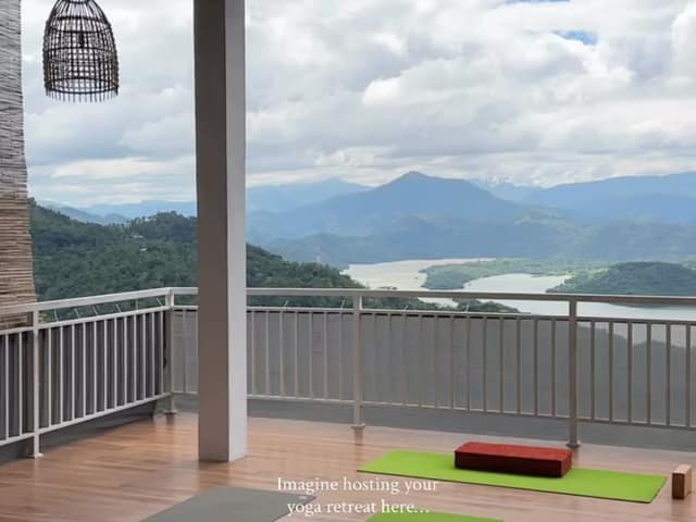 The balcony of the Lake View house, looking over the water